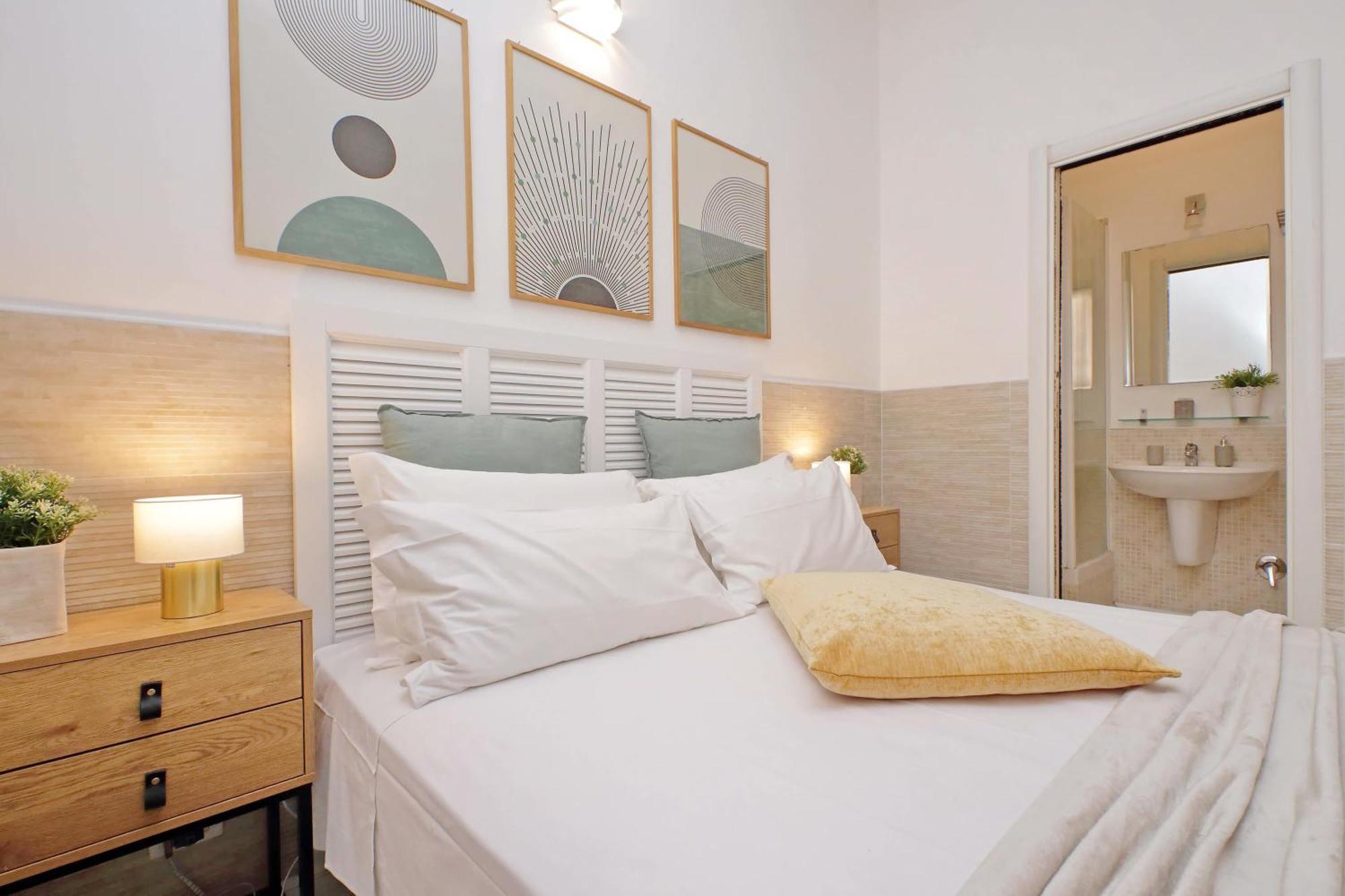Opera Inn Suites - Rooms And Apartments โรม ภายนอก รูปภาพ