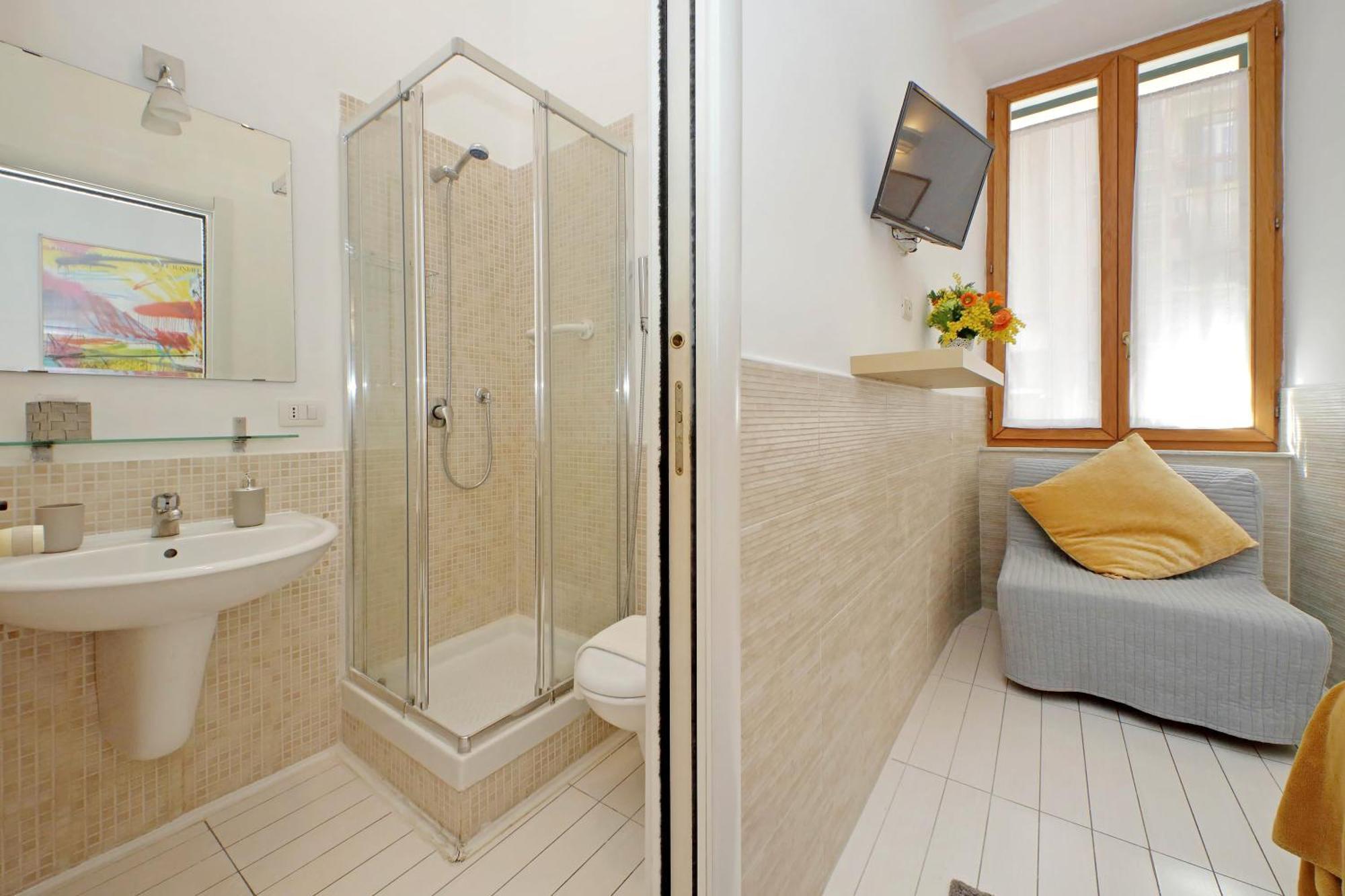 Opera Inn Suites - Rooms And Apartments โรม ภายนอก รูปภาพ